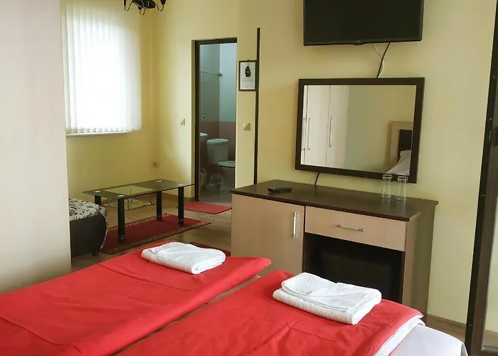 сиана בית הארחה *