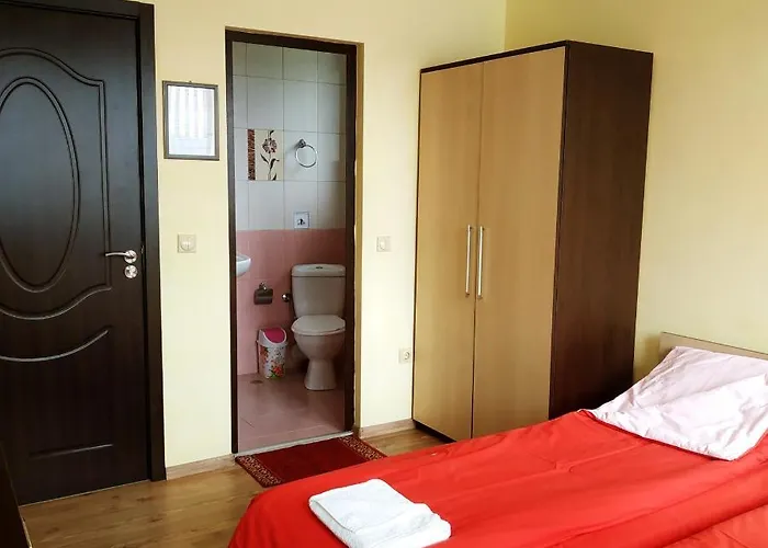 сиана בית הארחה *